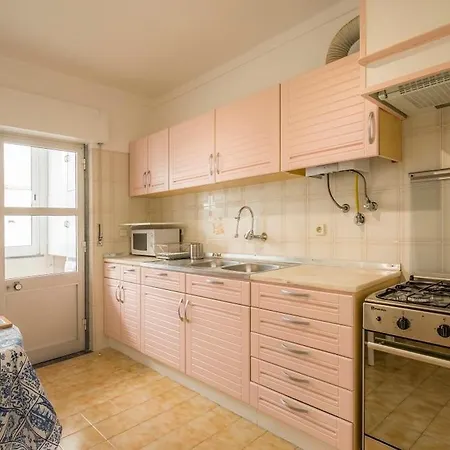 Lovely Apart Across Dona Ana Beach And City Center
